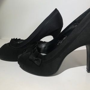 Naturalizer Black Women Shoes