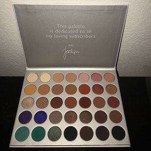 JACLYN HILL X MORPHE PALETTE