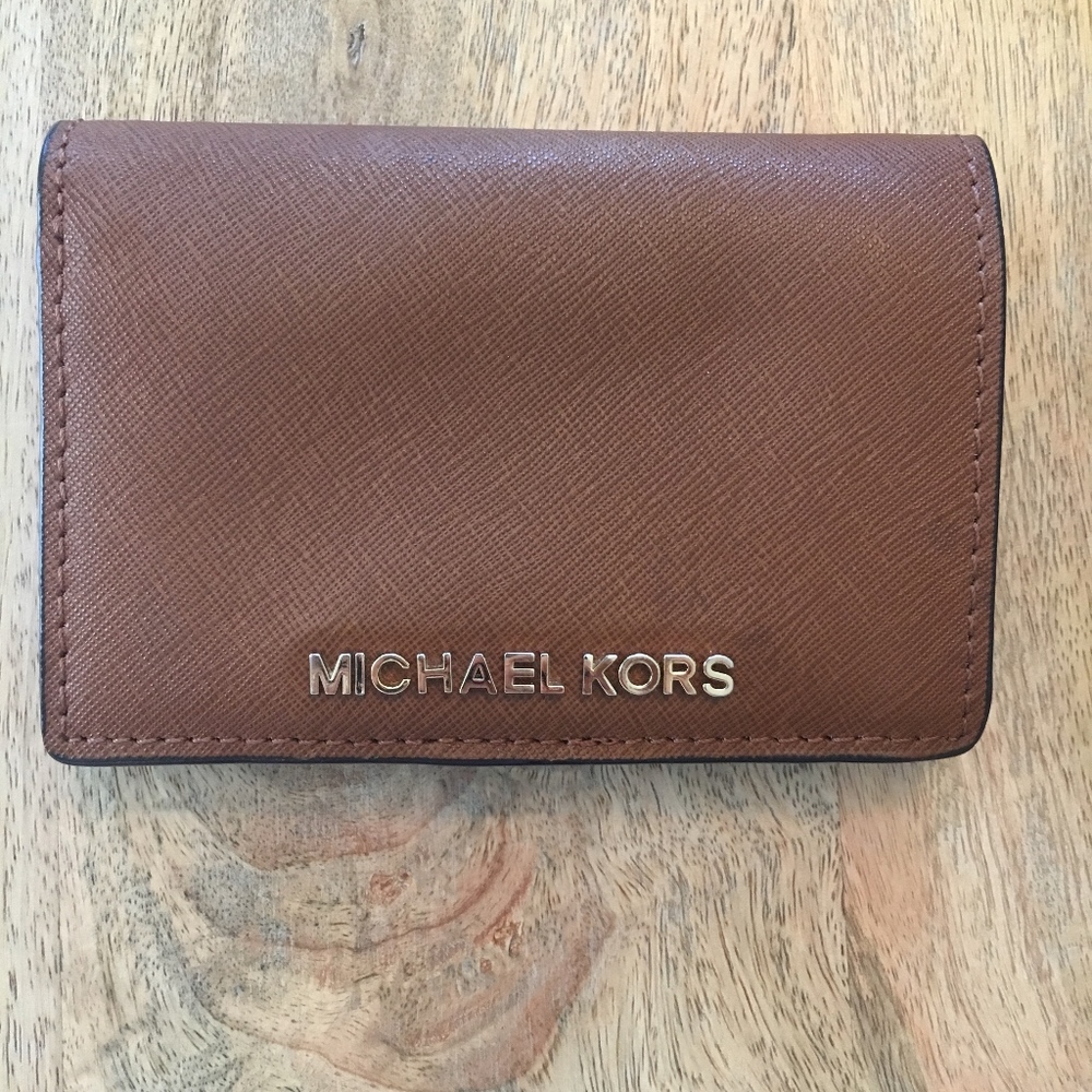 Michael Kors Jet Set Travel Saffiano Wallet