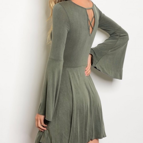 BELL SLEEVED SKATERS DRESS - Picture 2 of 4