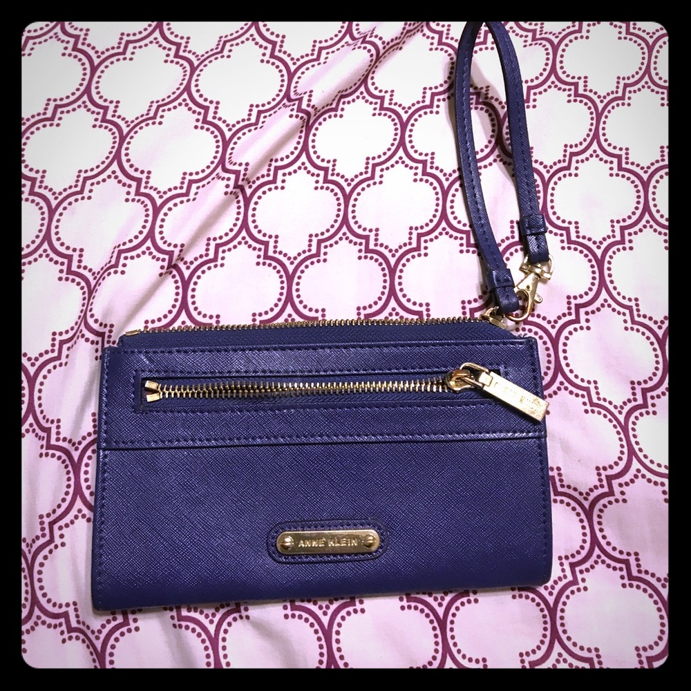 Anne Klein wristlet