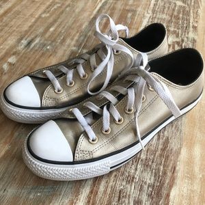 Excellent Condition | Metallic Chuck Taylors 👟