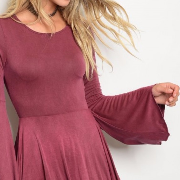 BELL SLEEVED SKATERS DRESS - Picture 3 of 4