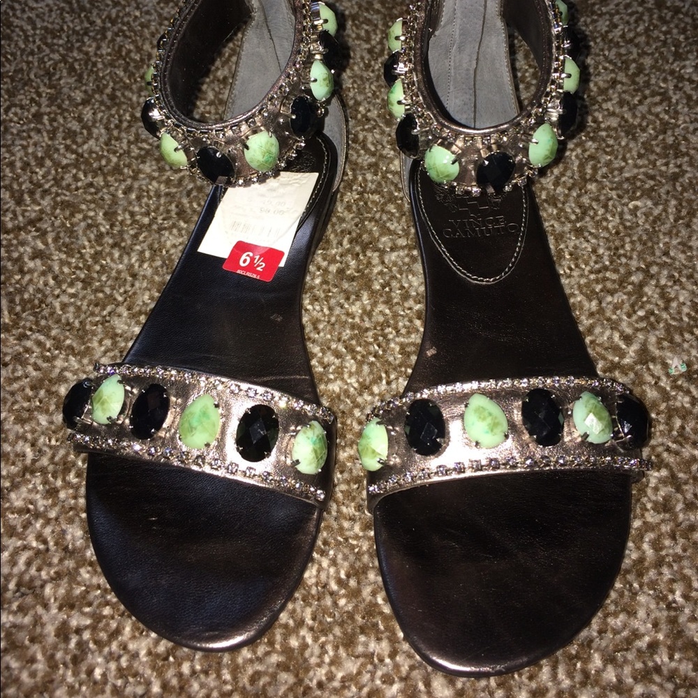 Vince camuto sandels