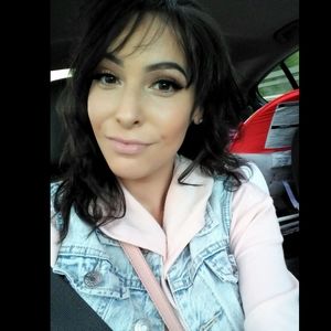 Meet your Posher, Breanna