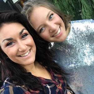 Meet your Posher, Hannah