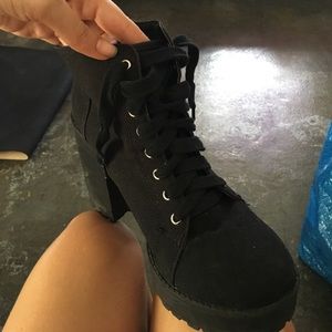 H&M LACE UP ankle boots