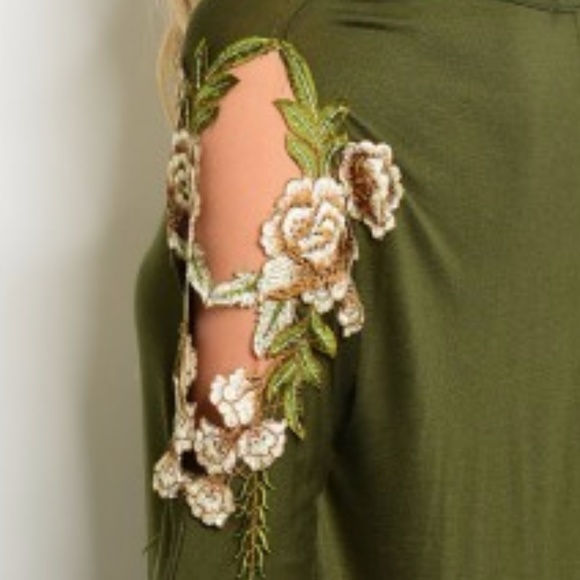 sold out ! OLIVE GREEN COLD SHOUDLER TOP! - Picture 3 of 3