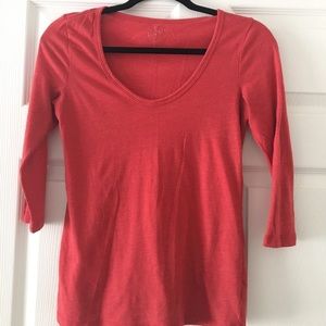 Red/orange quarter-sleeve top