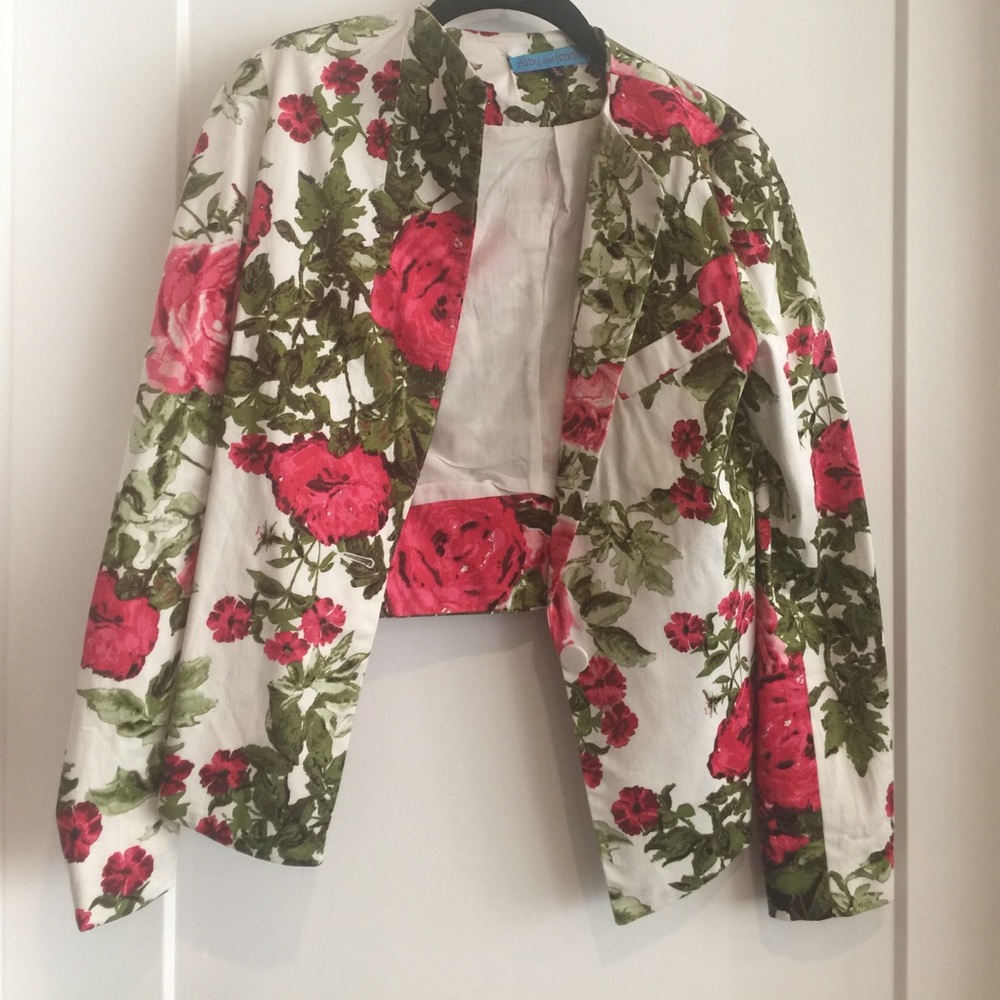 Ruby & Jenna Floral Print Blazer