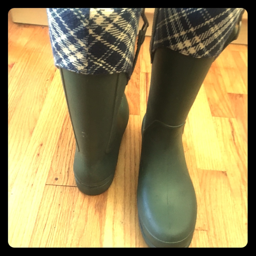 Crocs rain boots