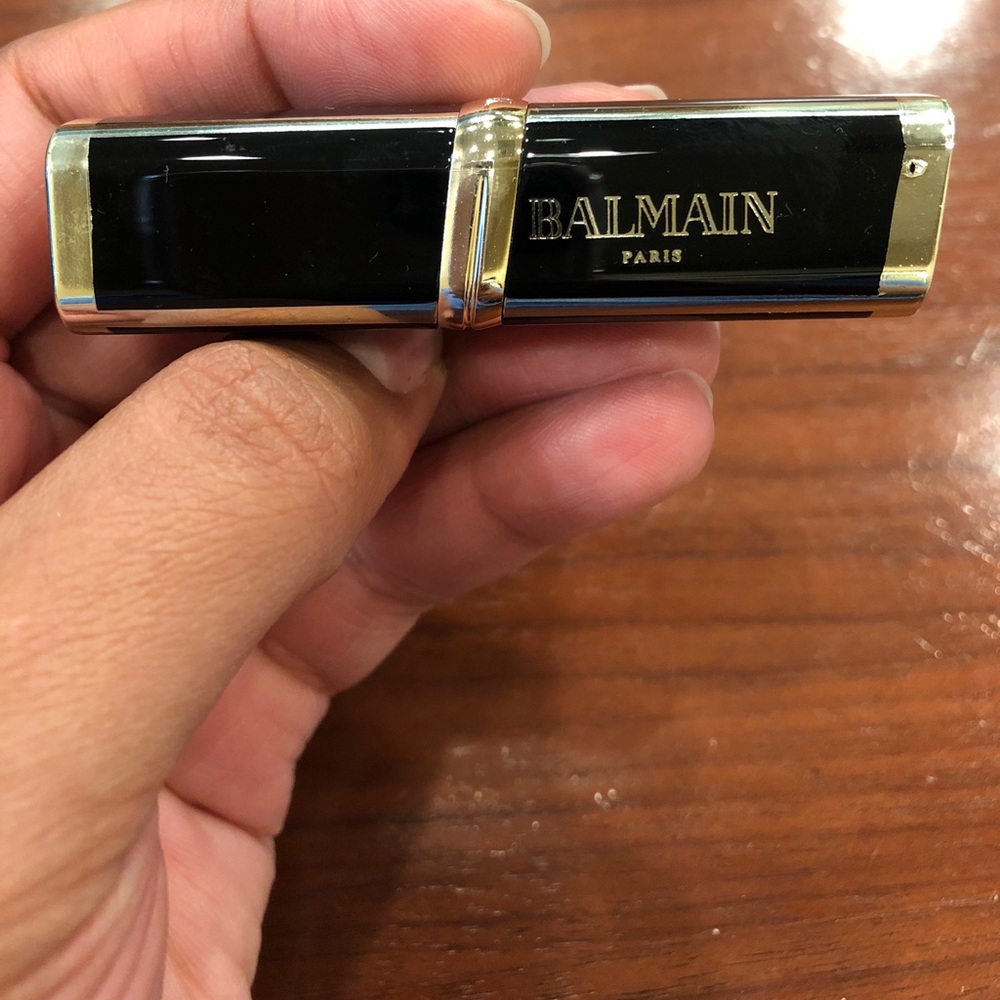 Authentic L’Oréal x Balmain Lipstick