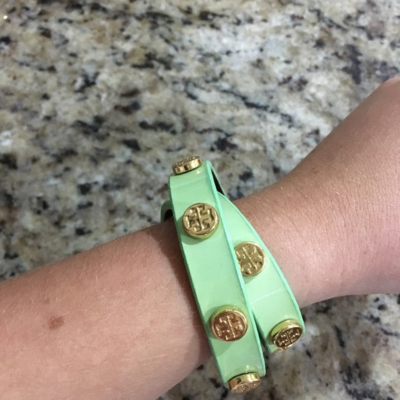 Tory Burch mint green wrap bracelet - Picture 2 of 3