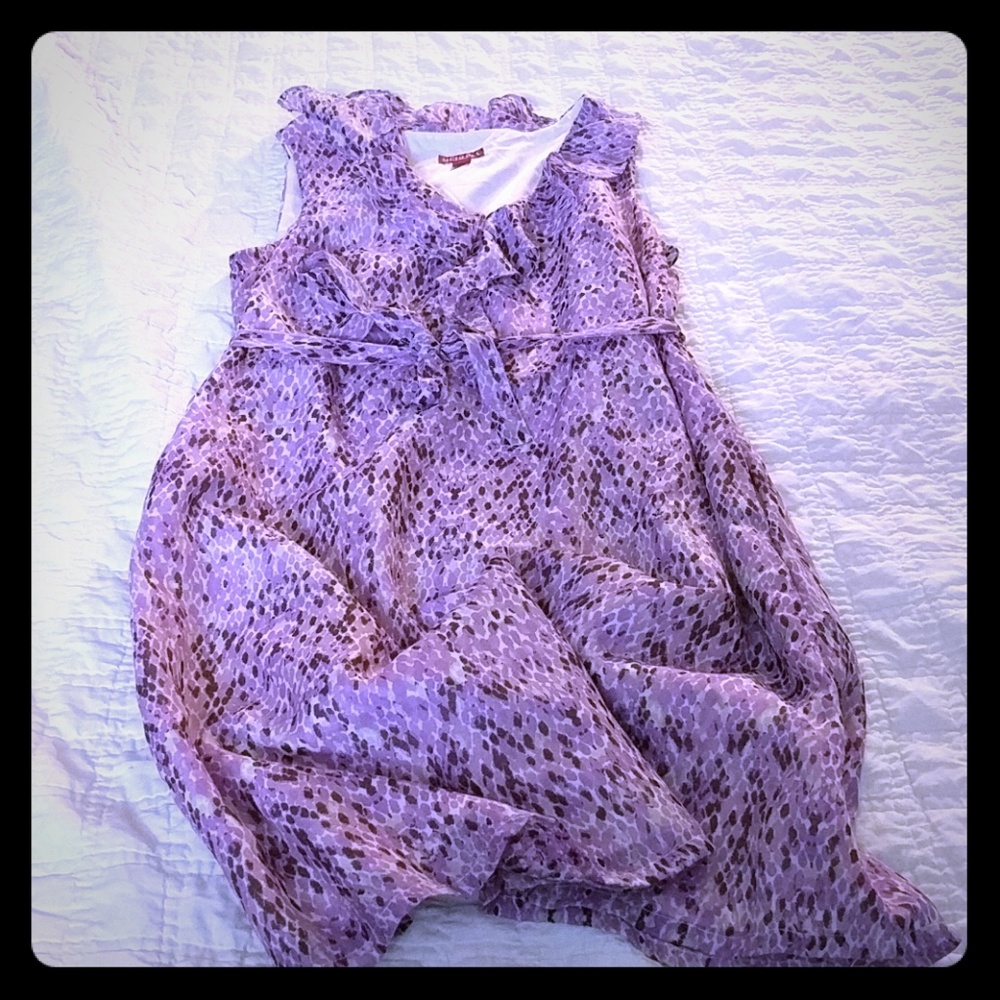 Lavender sleeveless spring dress.