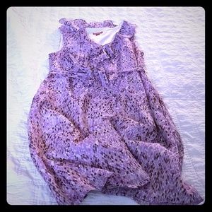 Lavender sleeveless spring dress.