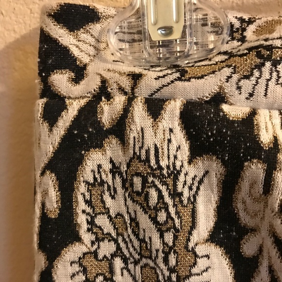 Beautiful for fall and winter pencil skirt - Picture 4 of 6