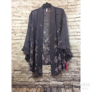 Exhilaration Full Blossom Collection Kimono