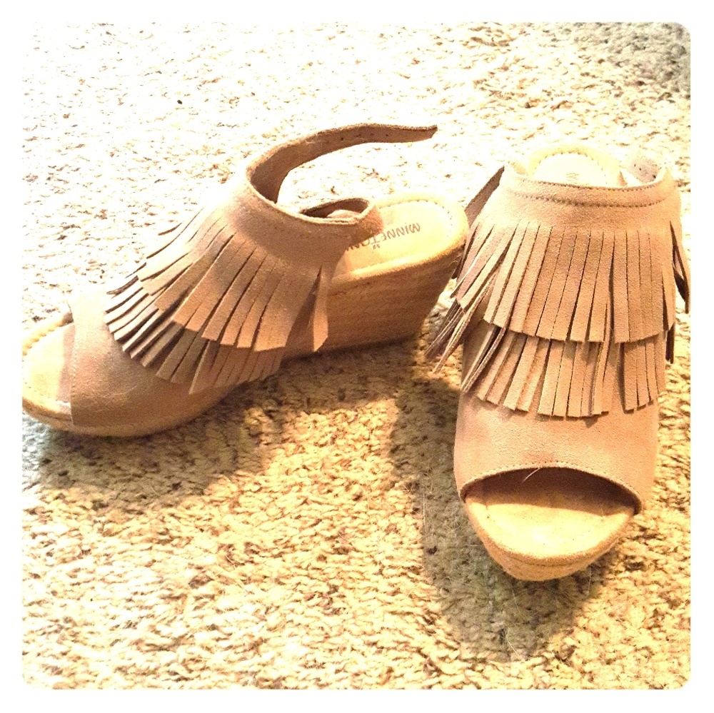 Wedge sandals