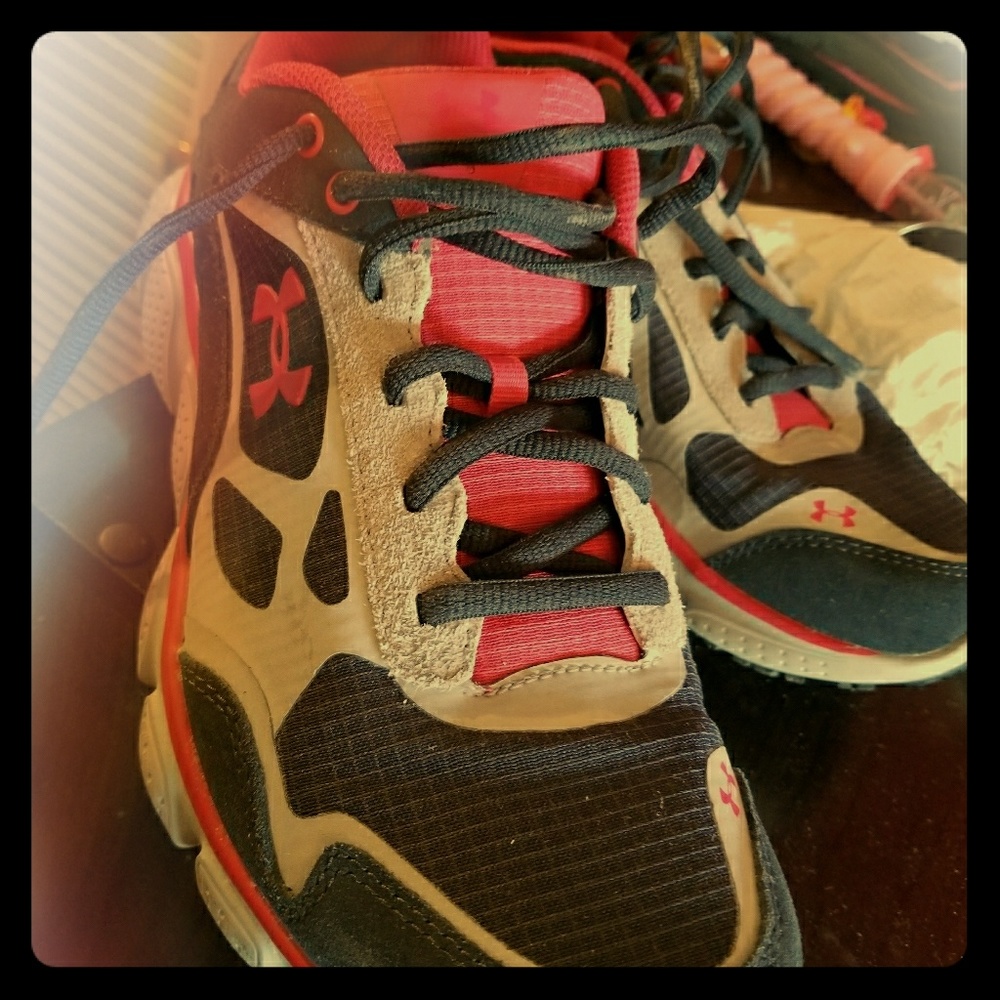 Under Armour women's UA Grit Off Road Trail 8.5