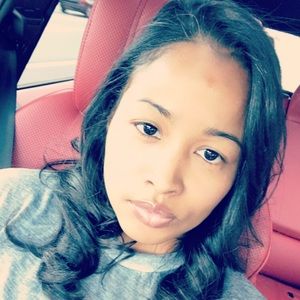 Meet your Posher, Sheena