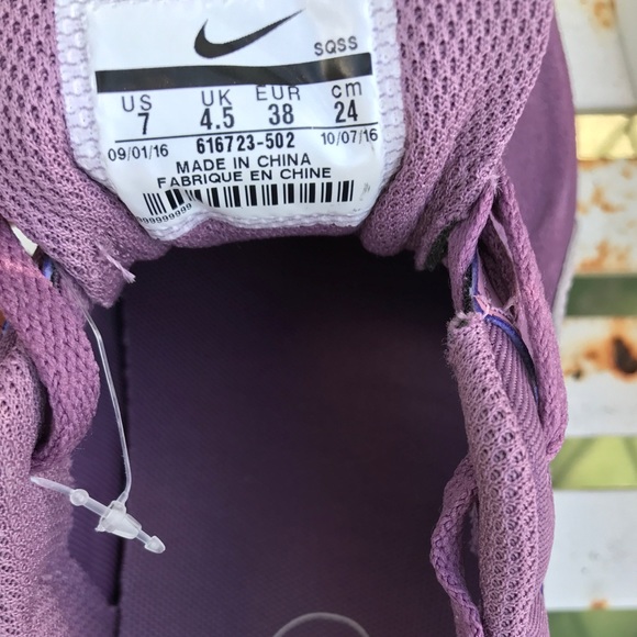 NWT Nike Rare Air Max Thea PRM Violet Fog WMNS - Picture 8 of 8