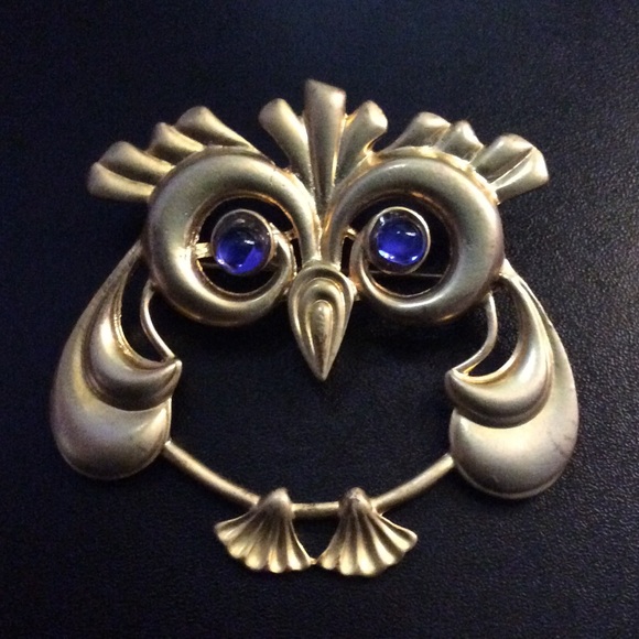 Vintage | 2 7/8” Owl Pin - Picture 2 of 7