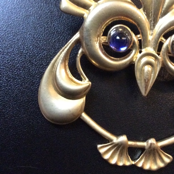 Vintage | 2 7/8” Owl Pin - Picture 5 of 7