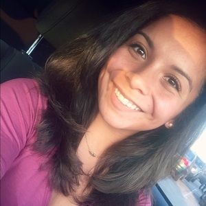Meet your Posher, Alexzandra