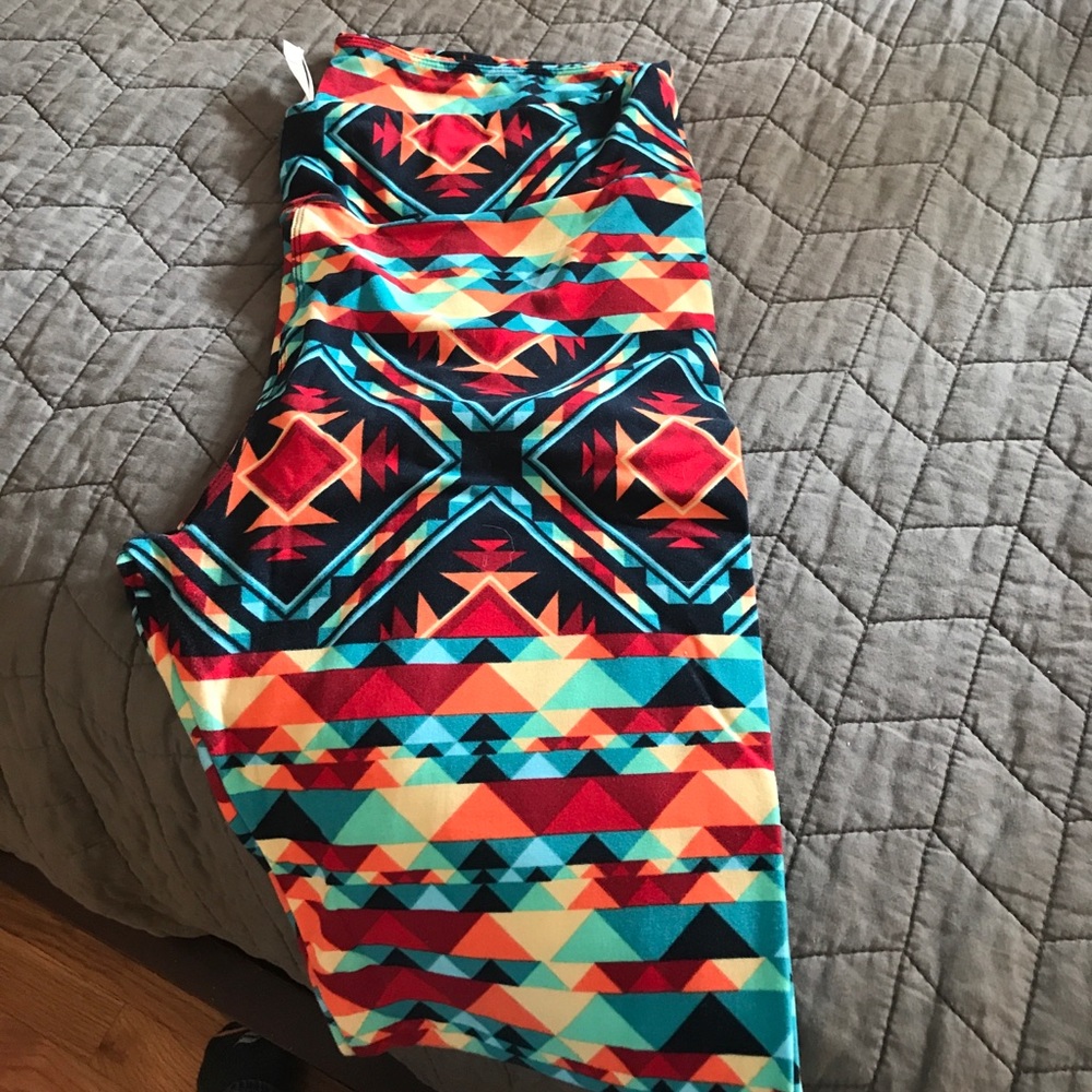 Lularoe tall & curvy leggings
