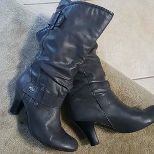 A.n.a grey boots size 8