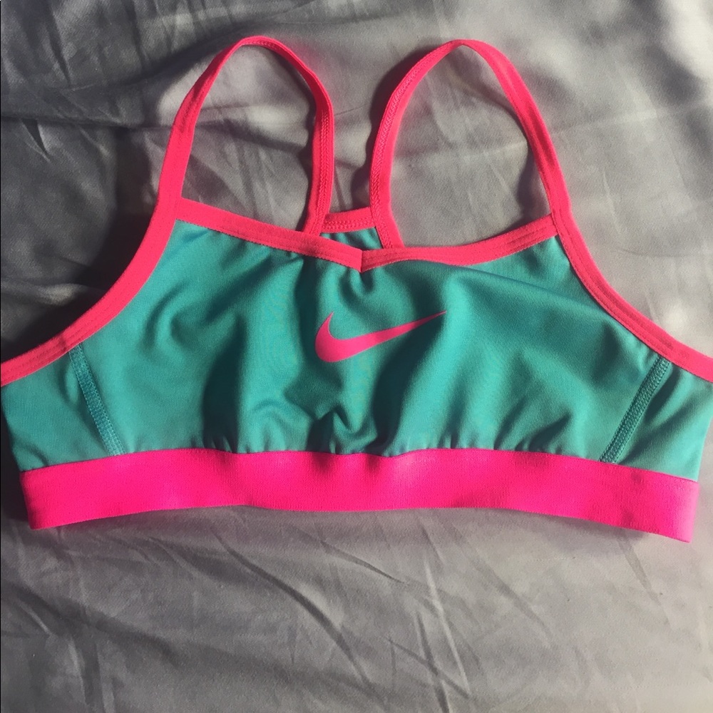 GIRLS size Nike sports bra