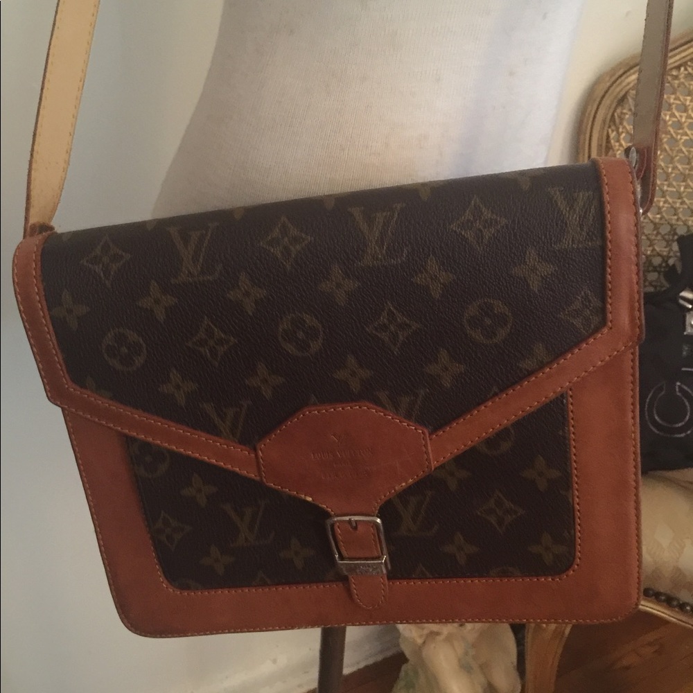 Louis Vuitton CrossBody