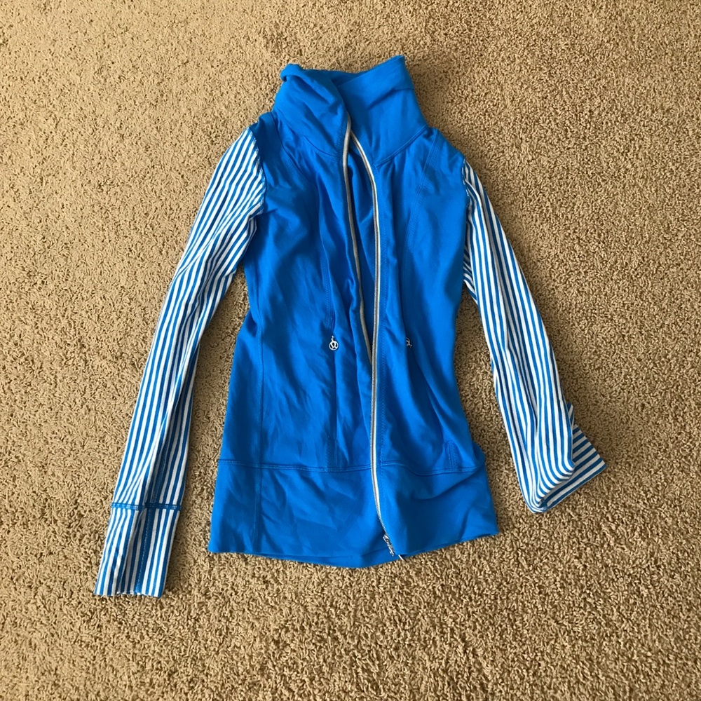 Lululemon define jacket in blue!