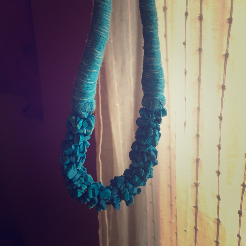 hand crafted turquoise stone necklace