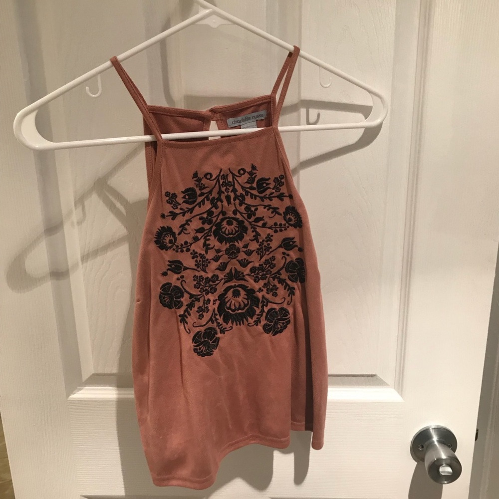 SALE 🎉 Very Gently Used!! Floral Embroidered Tank