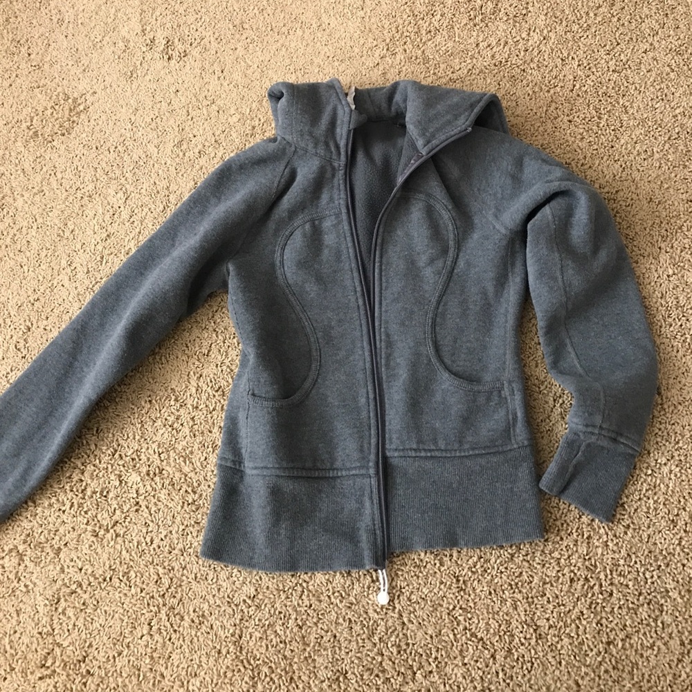 Lululemon scuba jacket in gray!
