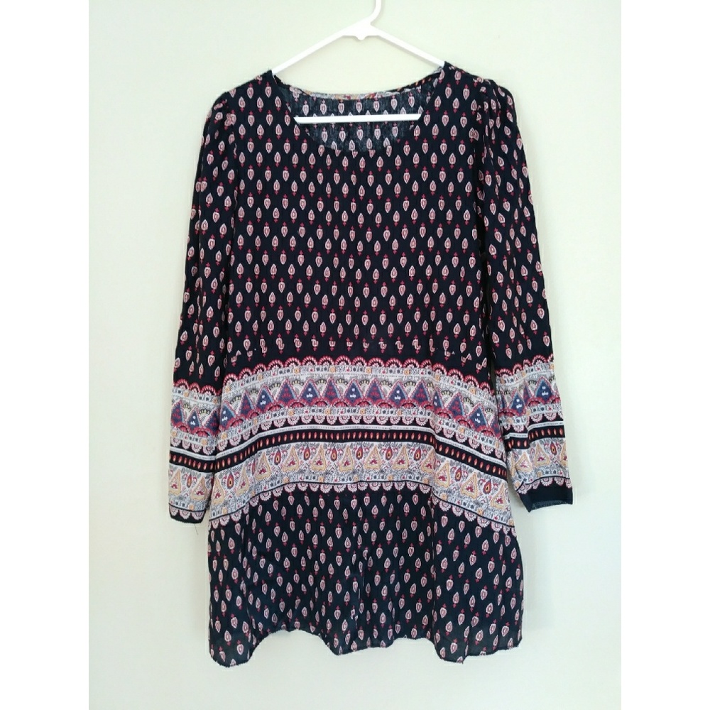 Thin bohemian like top