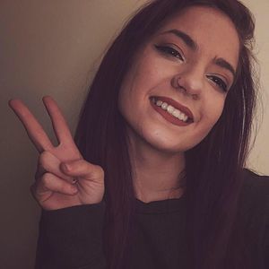 Meet your Posher, Alia