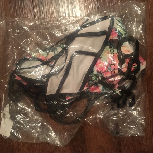 ASOS Lotus Palm Print Plunge One Piece Swimsuit - Picture 7 of 7