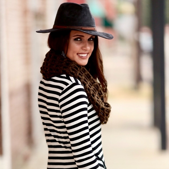 Bodycon dress - Picture 3 of 3