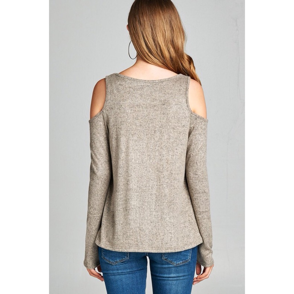 FLASH SALE! Criss Cross Cold Shoulder Knit Sweater - Picture 3 of 6