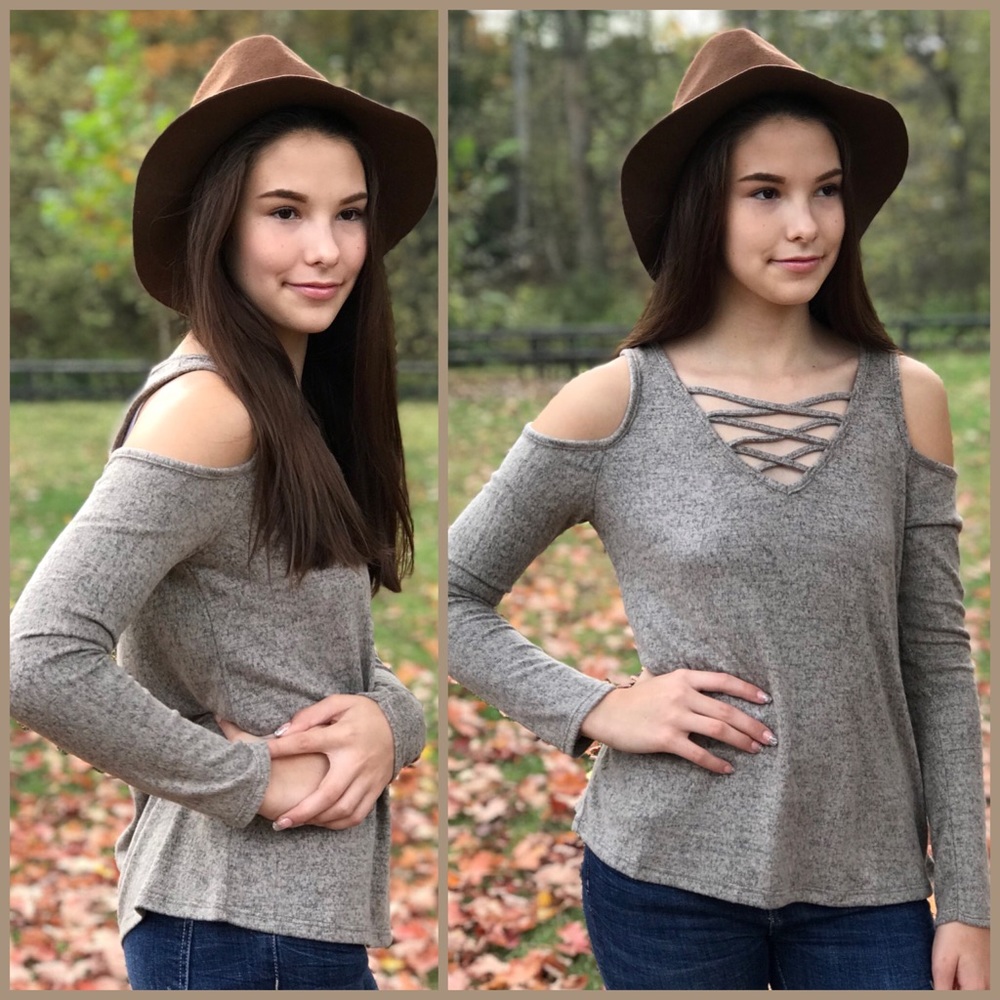 FLASH SALE! Criss Cross Cold Shoulder Knit Sweater - Picture 2 of 6