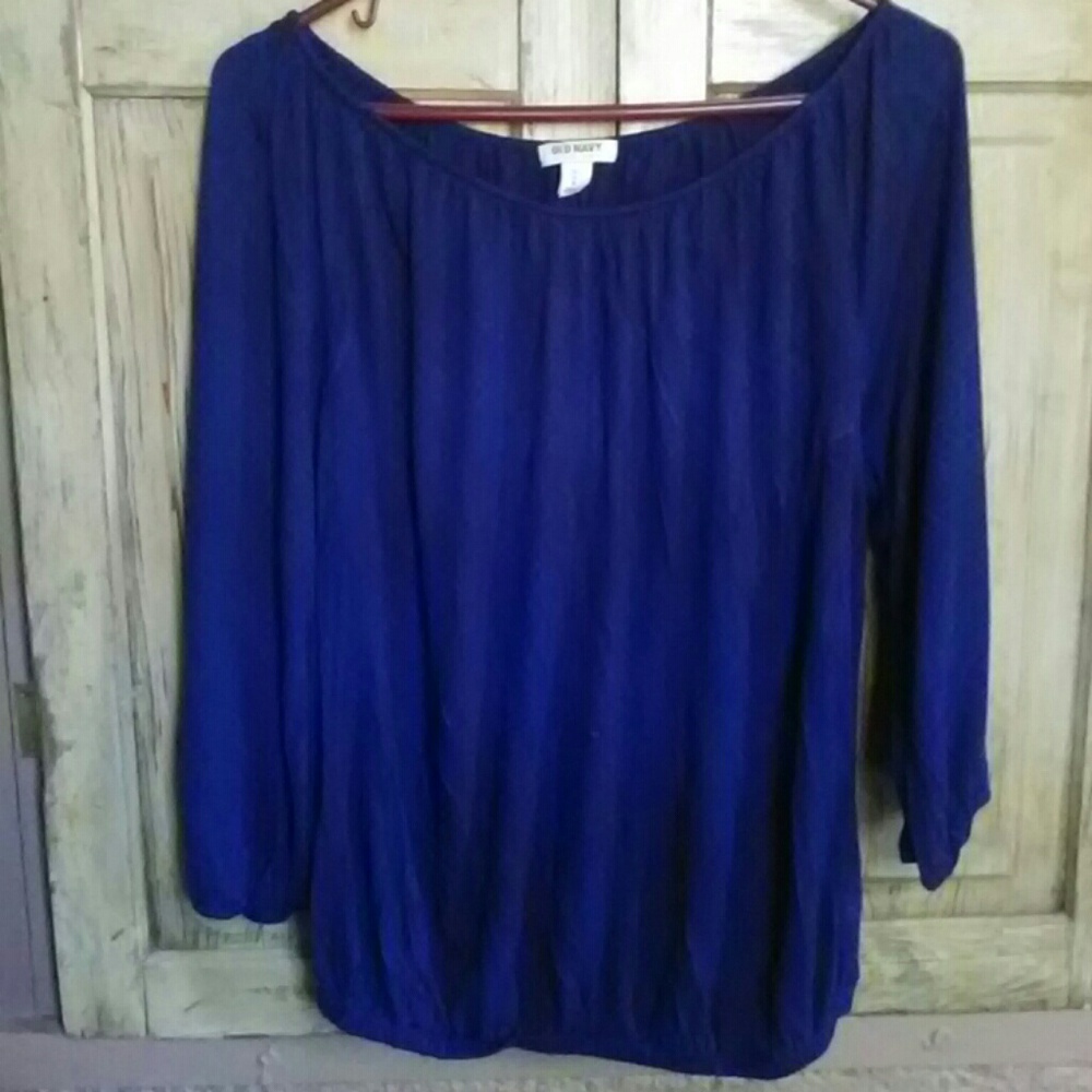 Old navy shirt
