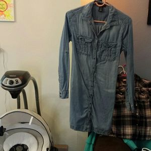 Denim dress with pockets