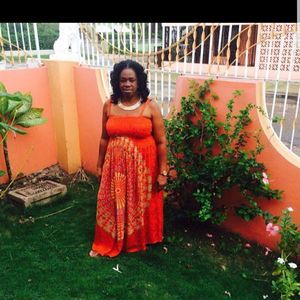 Meet your Posher, Roxanne