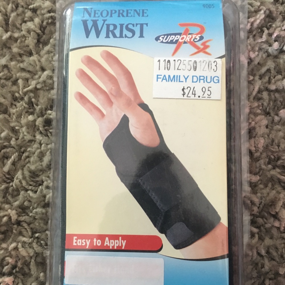 Right wrist support, new in box