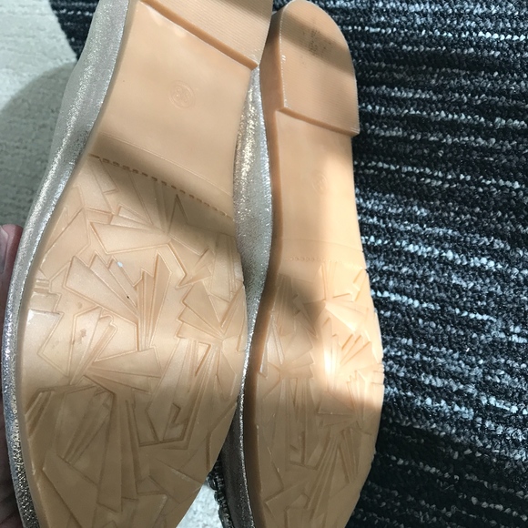 SOLD Gold LilyVanity Flats Brand New - Picture 3 of 3