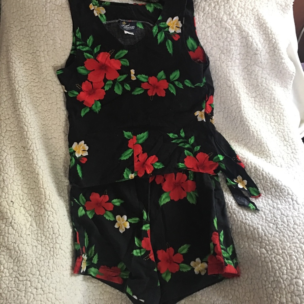 Two pieces short +top set