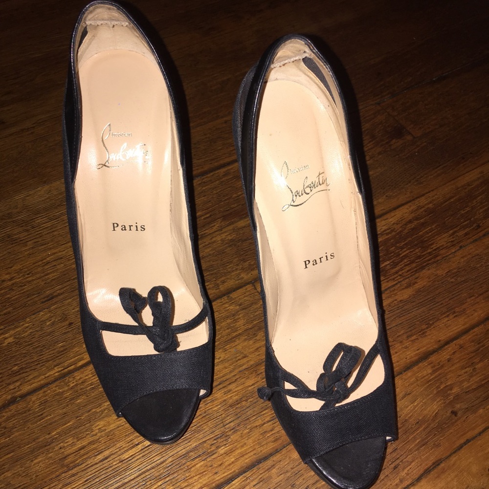 Christian Louboutin peep toe heel