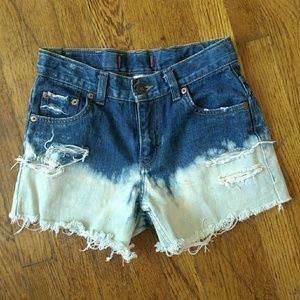 LEVI'S Cut off shorts